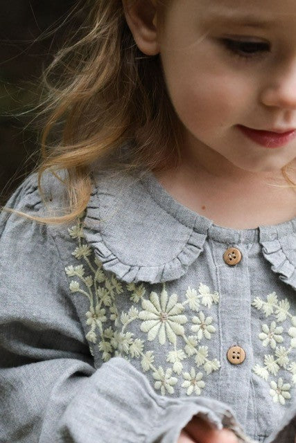 Mädchen Flanellkleid bestickt grau