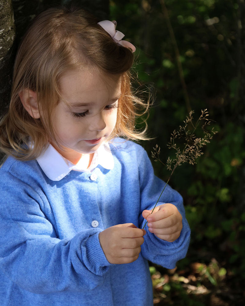 Mädchen Strickjacke mittelblau Wolle