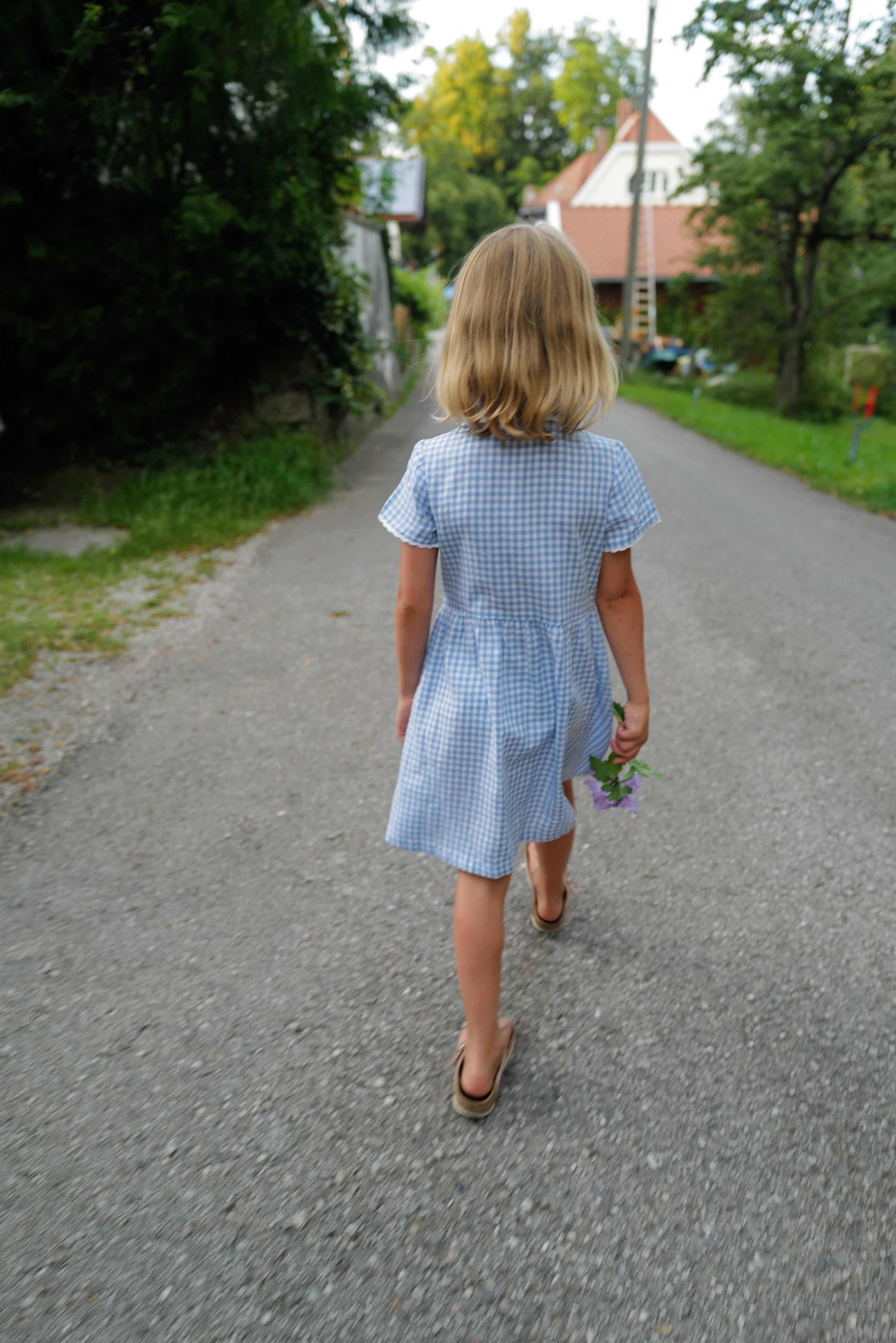 Mädchenkleid hellblau Vichy