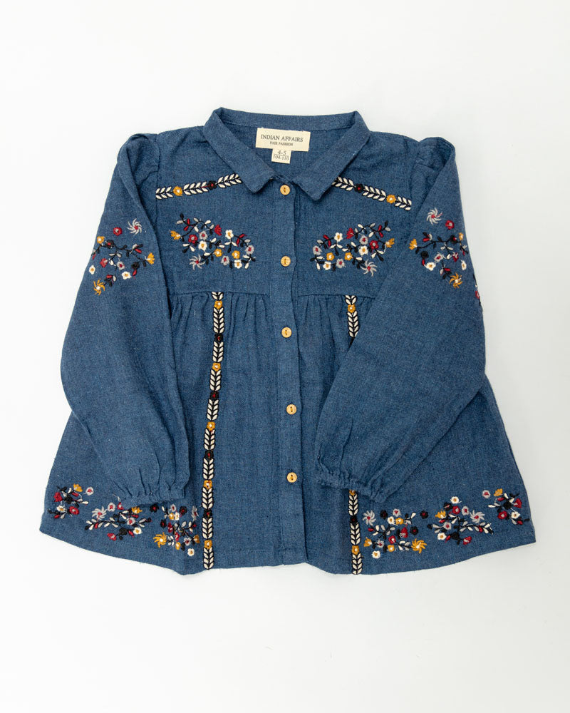 Mädchen-Bluse mit Stickereien blau