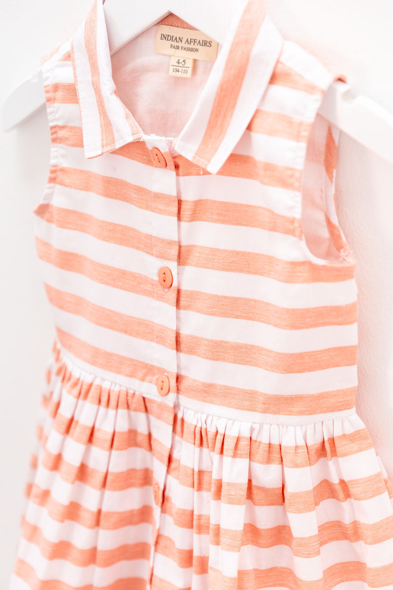 Mädchenkleid koralle gestreift ärmellos