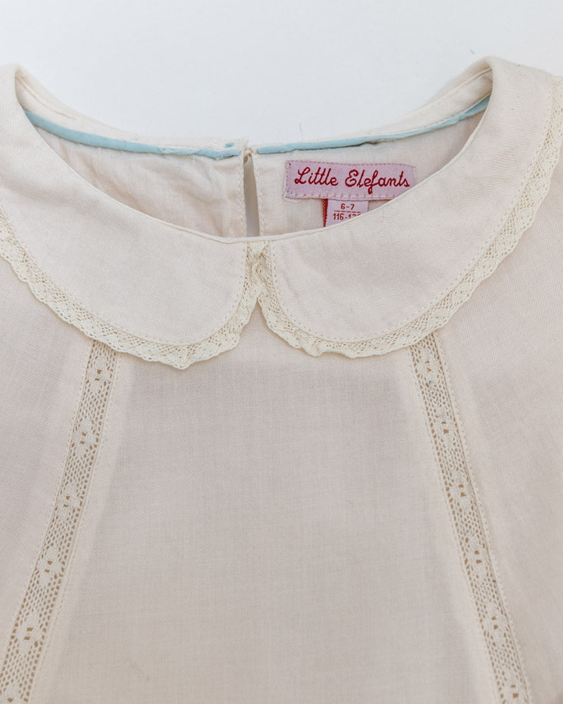 Mädchenbluse mit Spitzeneinsatz off white