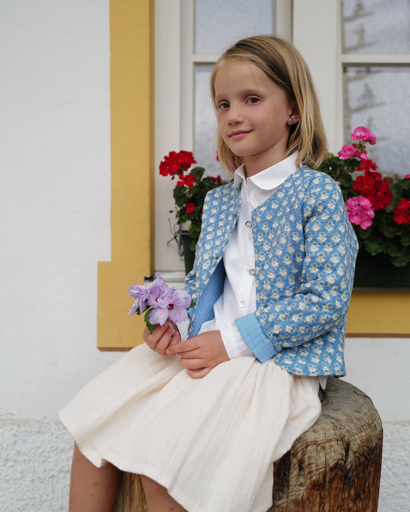 Mädchen Steppjacke blau gemustert