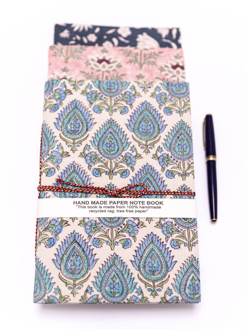 Notizbuch blau Blumenmotiv