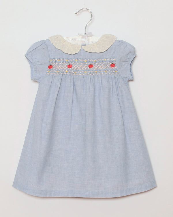 Mädchenkleid blau mit Smokarbeit